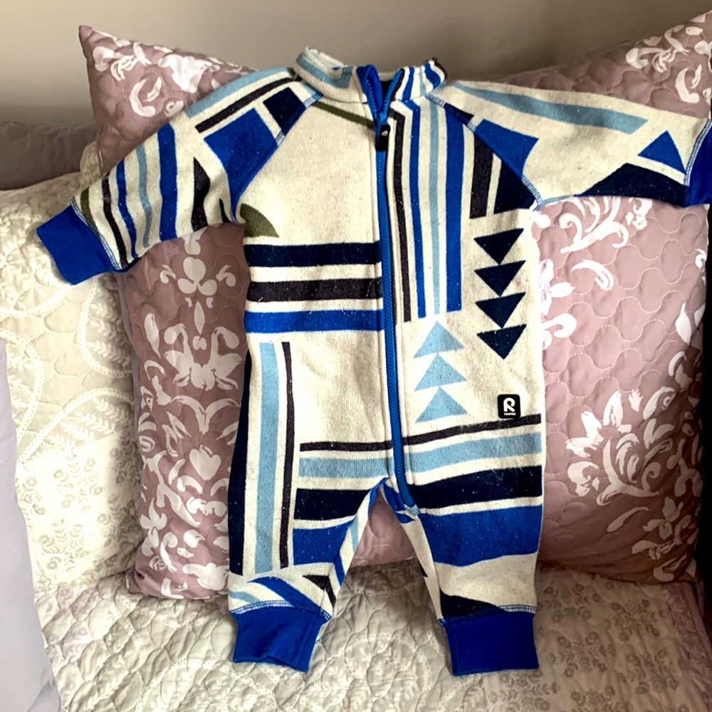 Unique one piece! ⛷